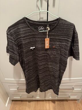 Men's Short Sleeve Crew Neck T-Shirt in Charcoal Stripe